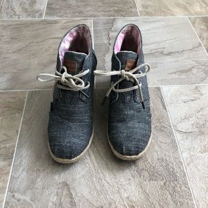 Tom wedges size 6.5